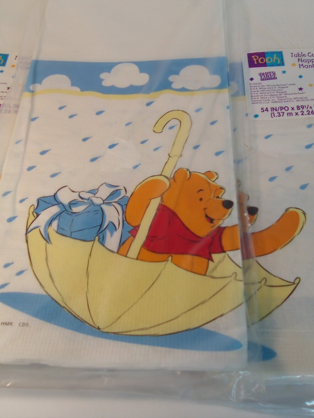 Vintage Winnie The Pooh Raining Baby Shower Table Cloth Paper Set Of 4